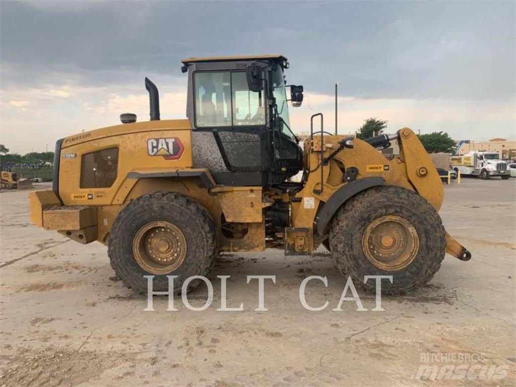 CAT 938M QC Naudoti ratiniai krautuvai