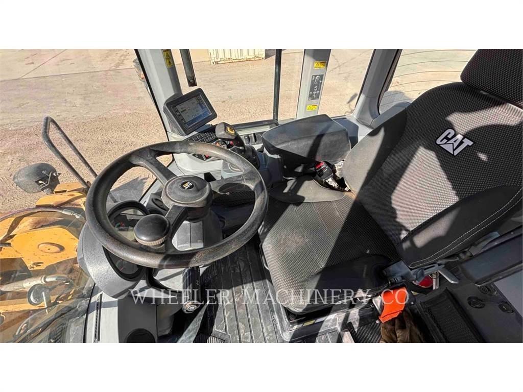 CAT 938M QC Naudoti ratiniai krautuvai