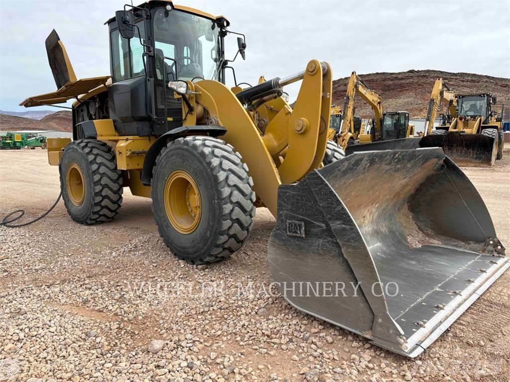 CAT 938M QC Naudoti ratiniai krautuvai