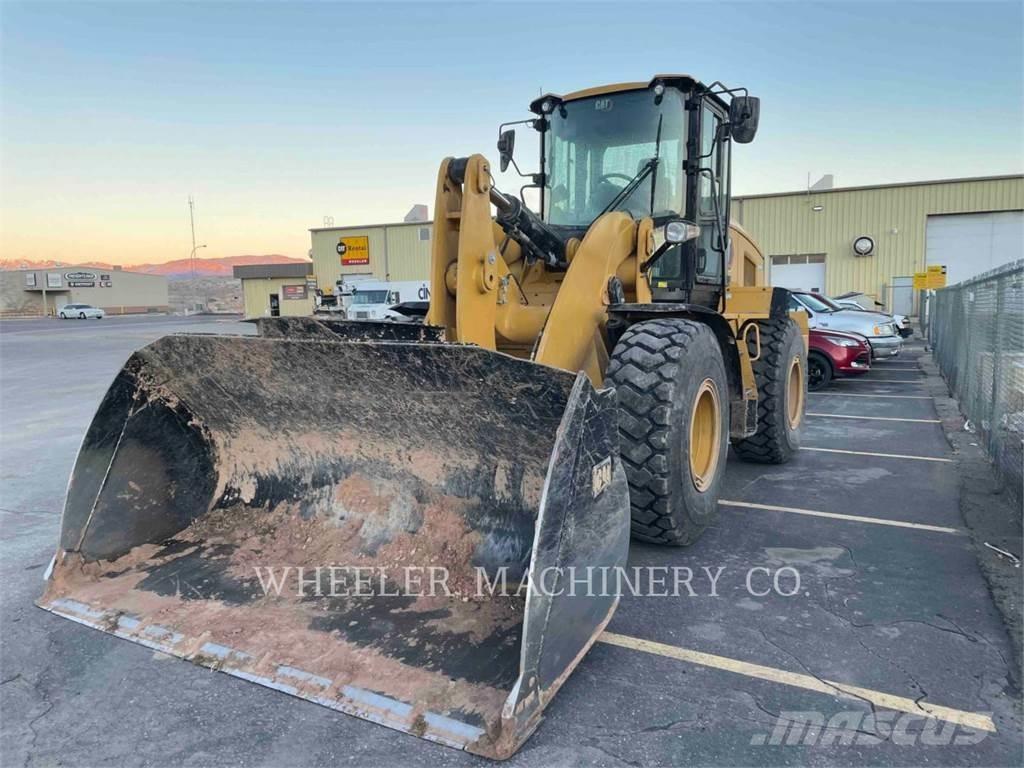 CAT 938M QC Naudoti ratiniai krautuvai