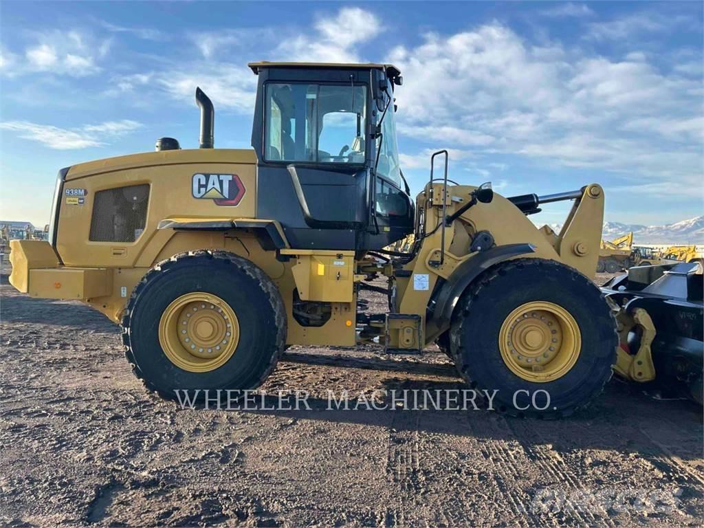 CAT 938M QC Naudoti ratiniai krautuvai