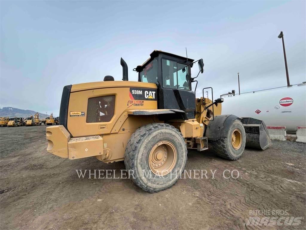 CAT 938M QC Naudoti ratiniai krautuvai