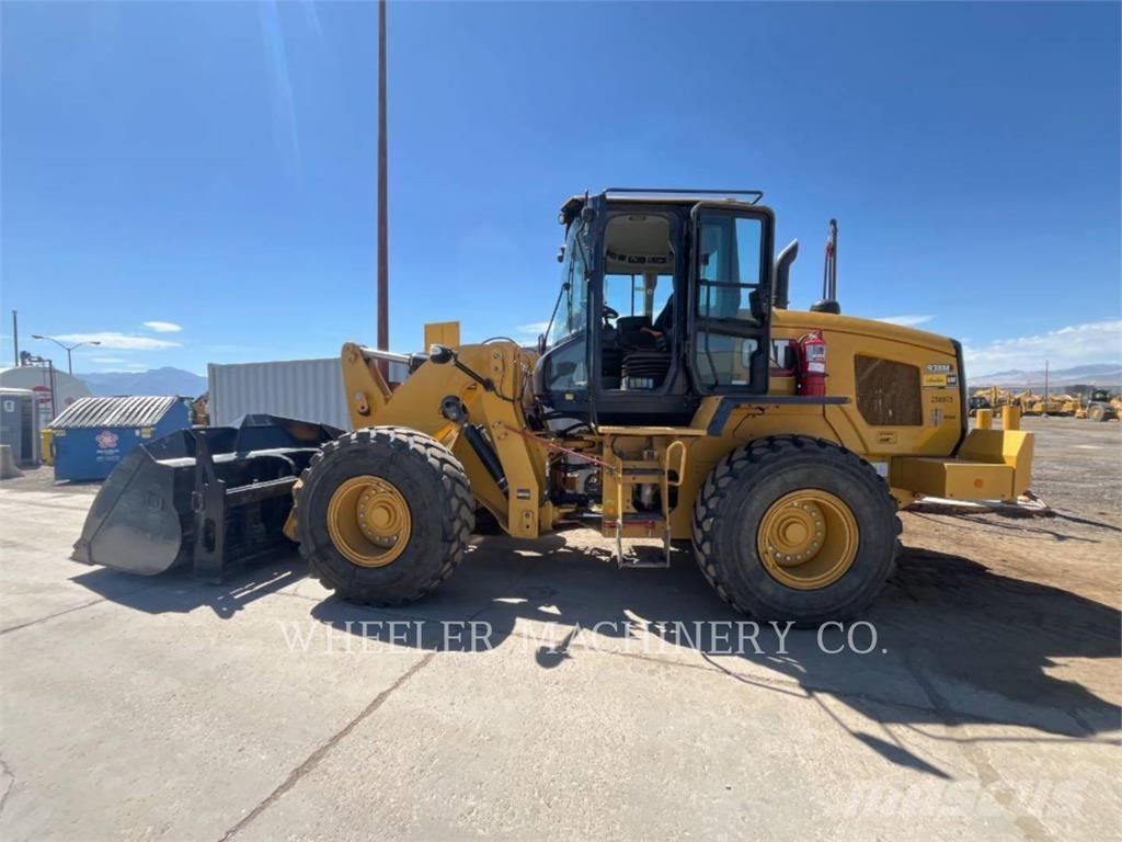 CAT 938M QC Naudoti ratiniai krautuvai