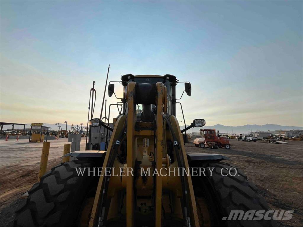 CAT 938M QC 3V Naudoti ratiniai krautuvai