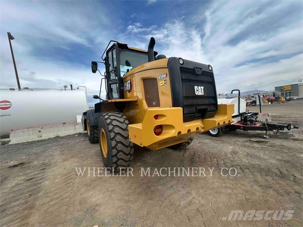 CAT 938M QC 3V Naudoti ratiniai krautuvai