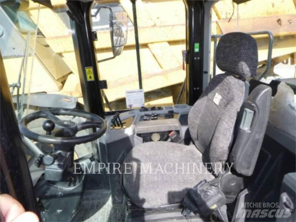 CAT 950GC Naudoti ratiniai krautuvai