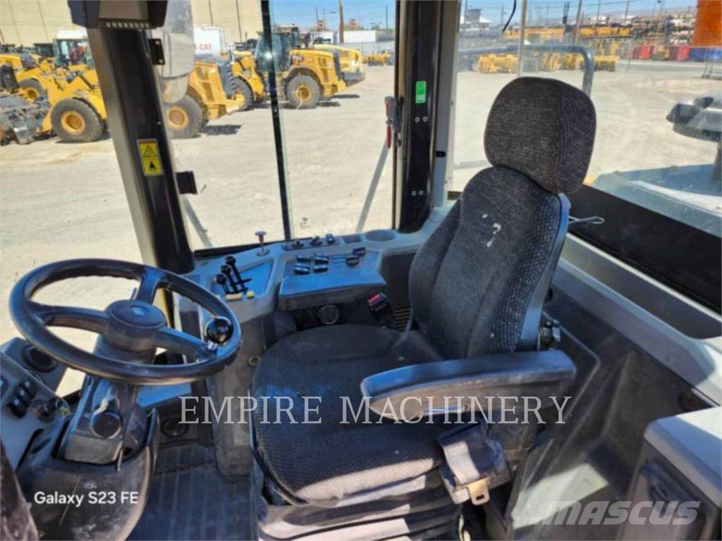 CAT 950GC Naudoti ratiniai krautuvai