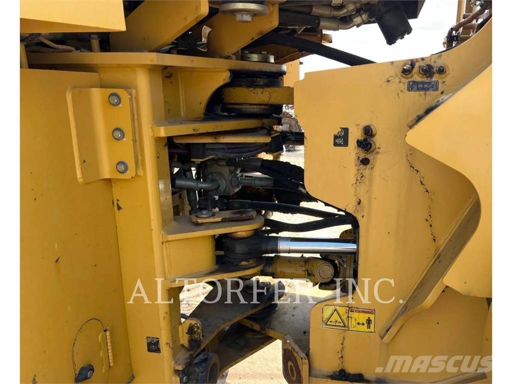 CAT 950GC Naudoti ratiniai krautuvai