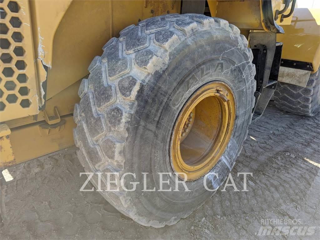 CAT 950K Naudoti ratiniai krautuvai
