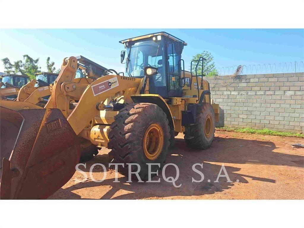 CAT 950L Naudoti ratiniai krautuvai