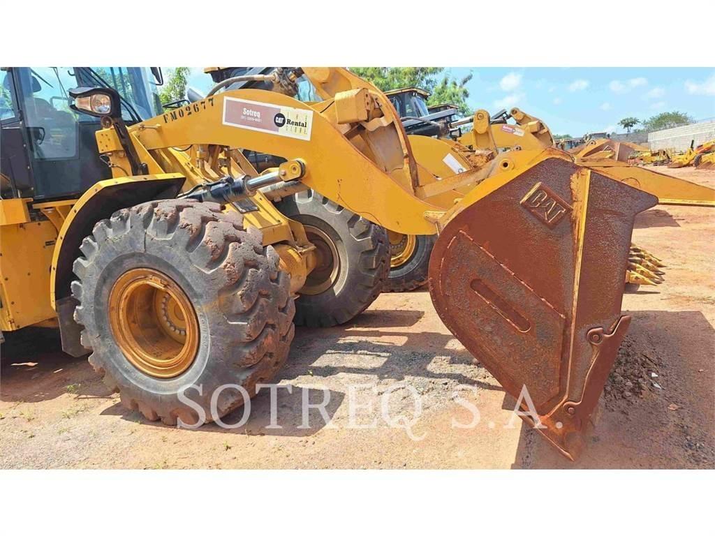 CAT 950L Naudoti ratiniai krautuvai
