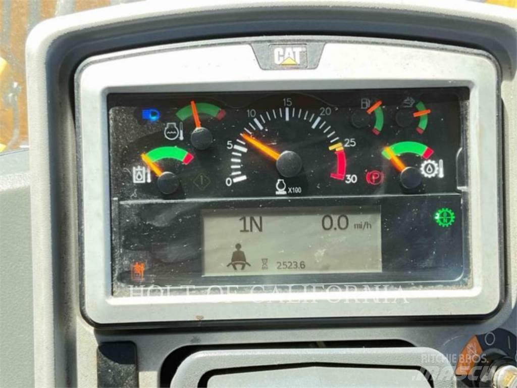CAT 950M Naudoti ratiniai krautuvai