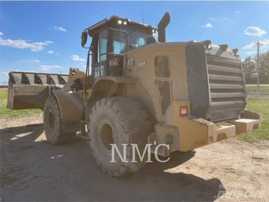 CAT 950M Naudoti ratiniai krautuvai