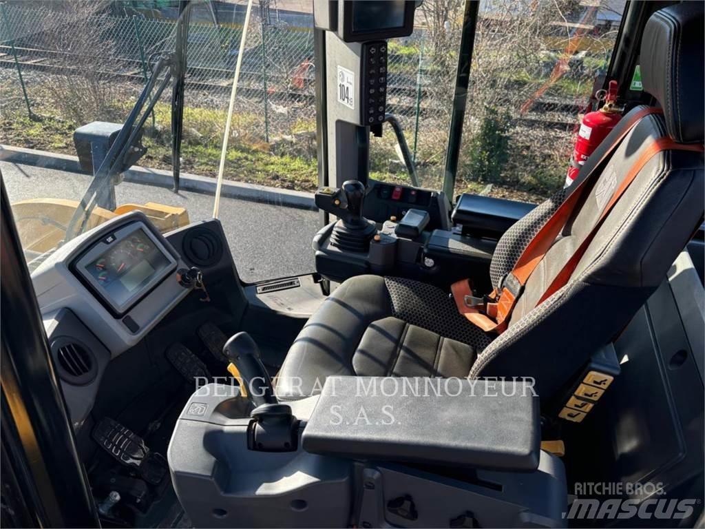 CAT 950M Naudoti ratiniai krautuvai