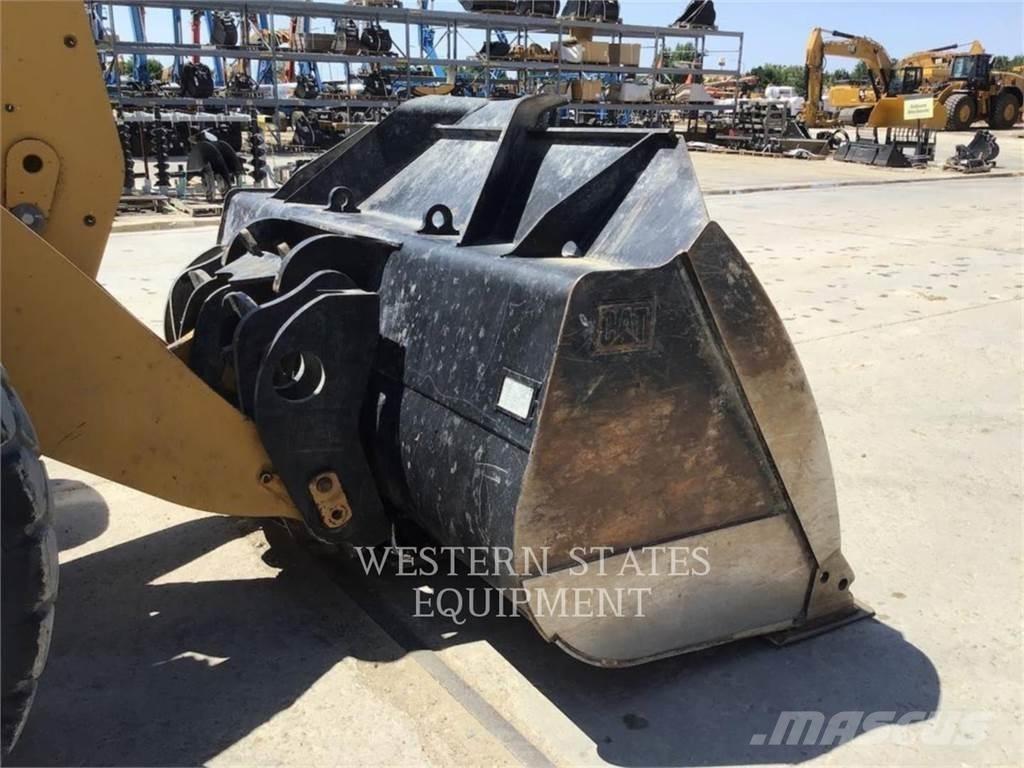 CAT 950M Naudoti ratiniai krautuvai