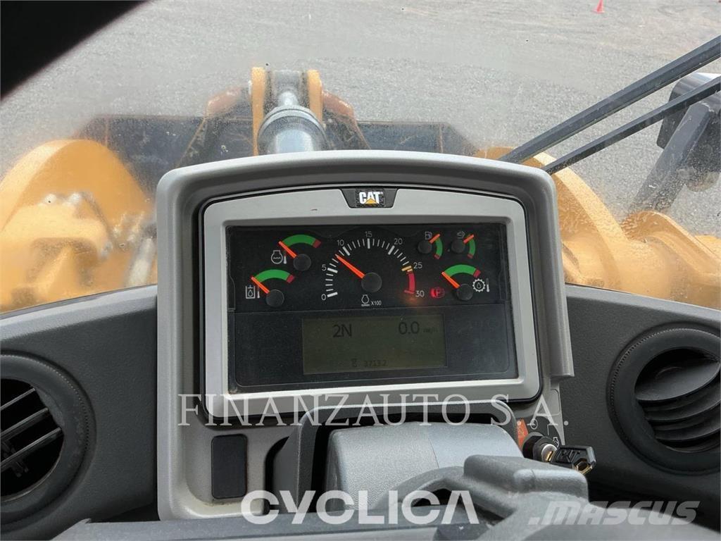 CAT 950M Naudoti ratiniai krautuvai