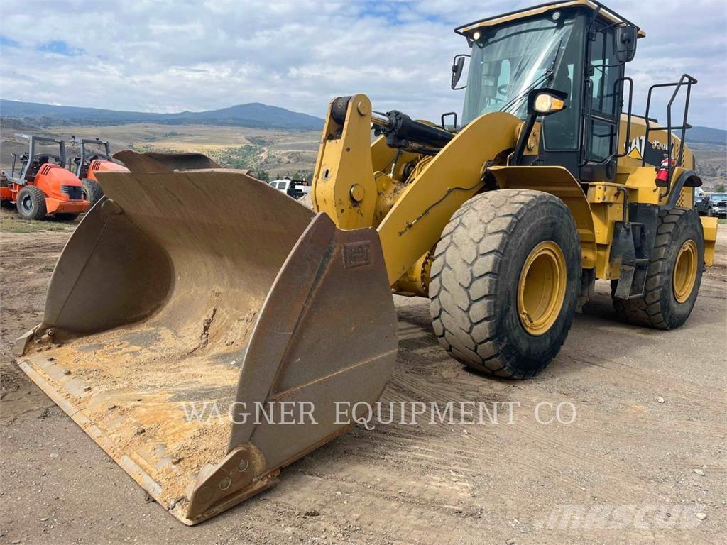 CAT 950M Naudoti ratiniai krautuvai