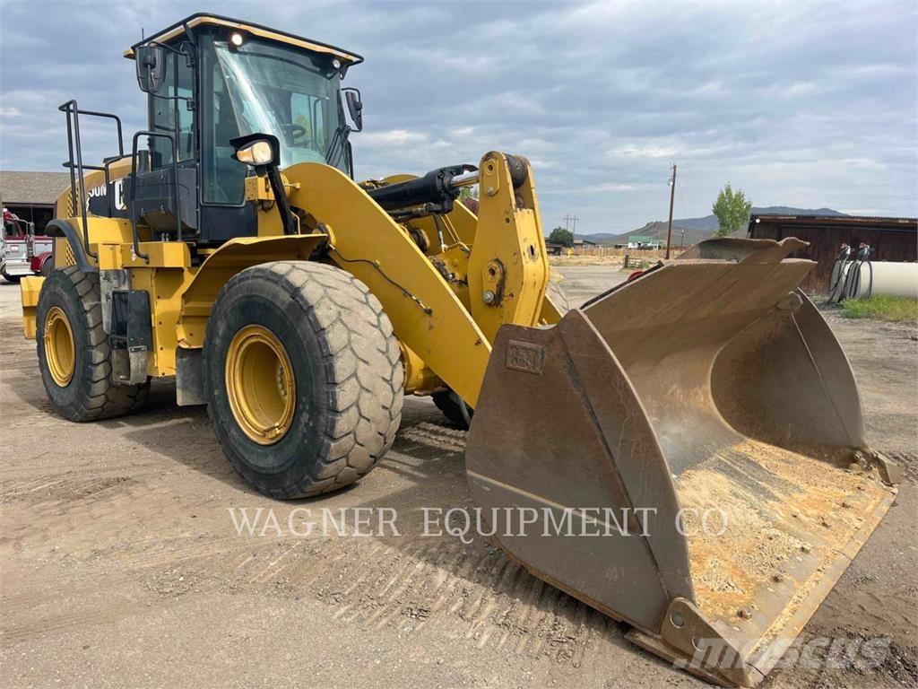 CAT 950M Naudoti ratiniai krautuvai