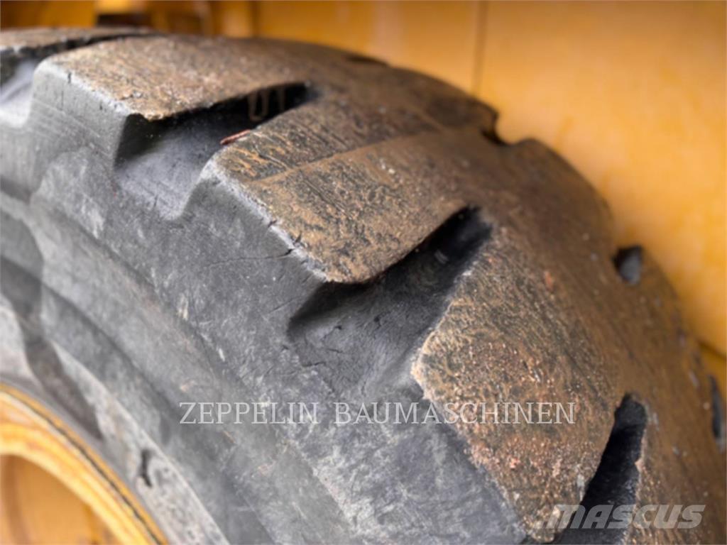 CAT 950M Naudoti ratiniai krautuvai