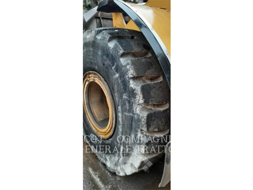 CAT 950M Naudoti ratiniai krautuvai