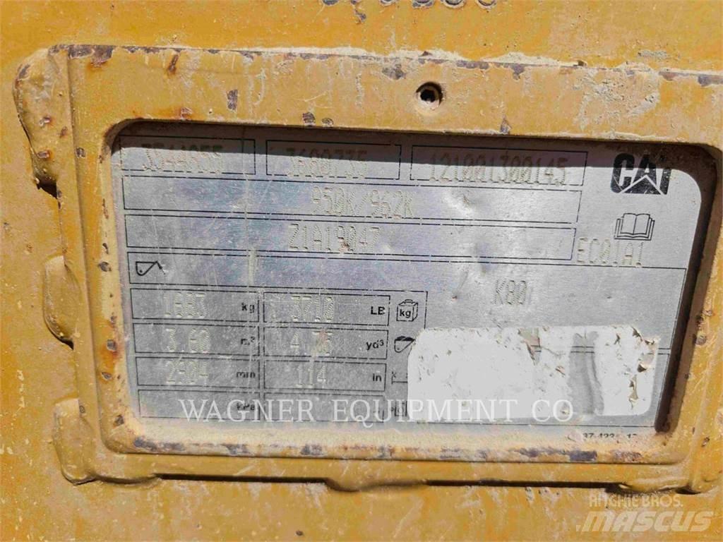 CAT 950M Naudoti ratiniai krautuvai