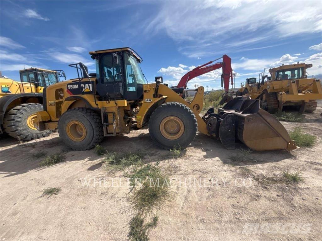 CAT 950M QC Naudoti ratiniai krautuvai
