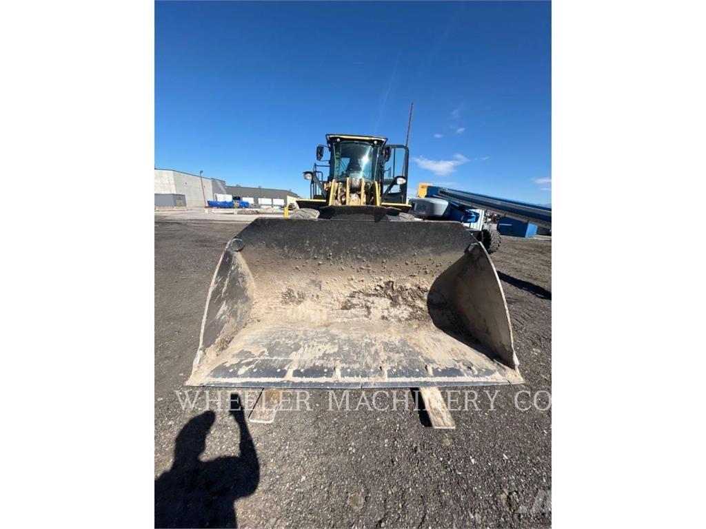 CAT 950M QC Naudoti ratiniai krautuvai