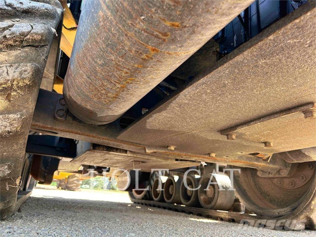 CAT 95E Traktoriai