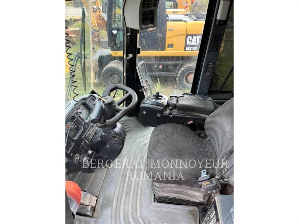CAT 962G Naudoti ratiniai krautuvai
