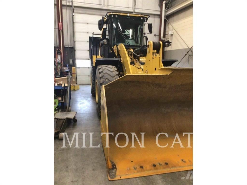 CAT 962M Naudoti ratiniai krautuvai