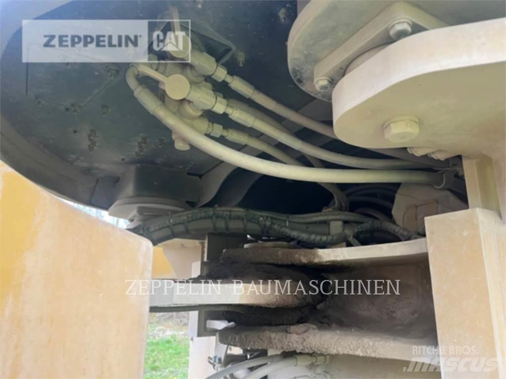 CAT 962M Naudoti ratiniai krautuvai