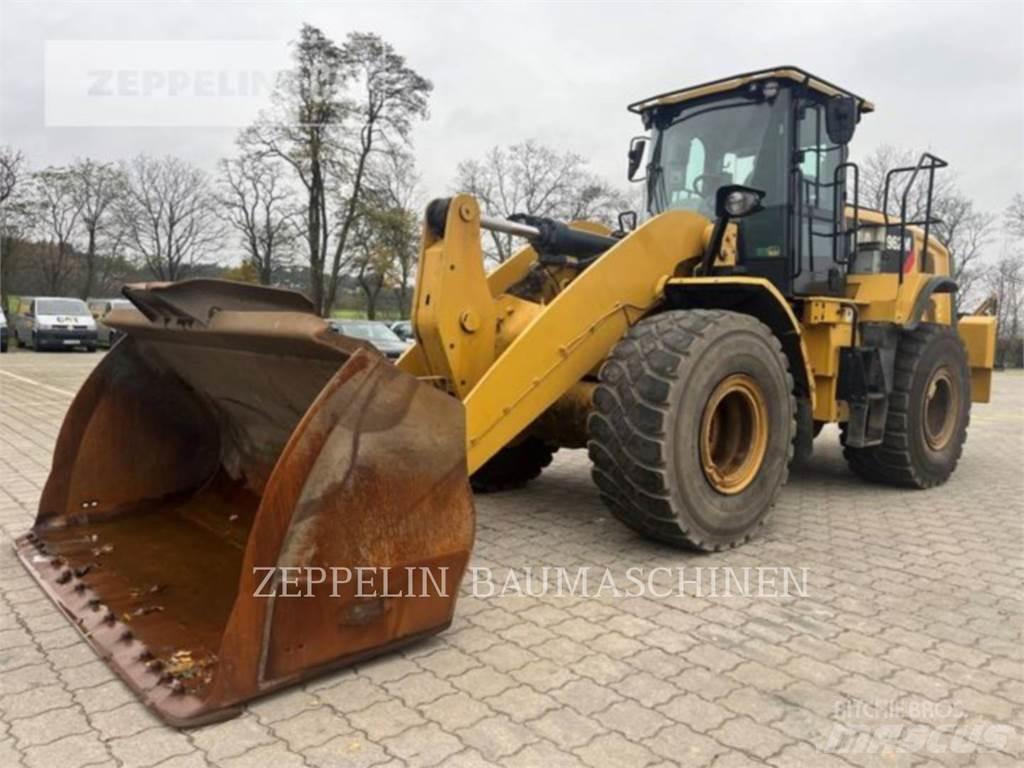 CAT 962M Naudoti ratiniai krautuvai