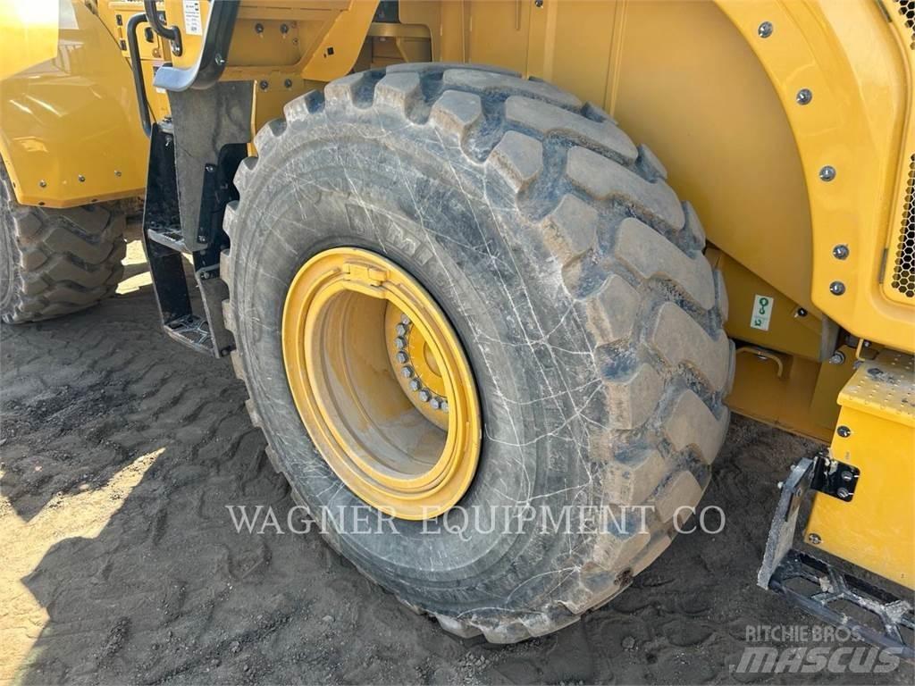CAT 962M Naudoti ratiniai krautuvai