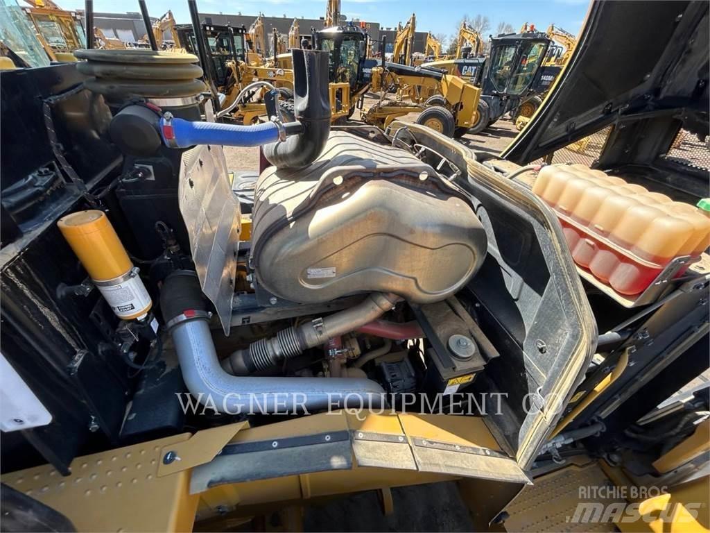 CAT 962M Naudoti ratiniai krautuvai