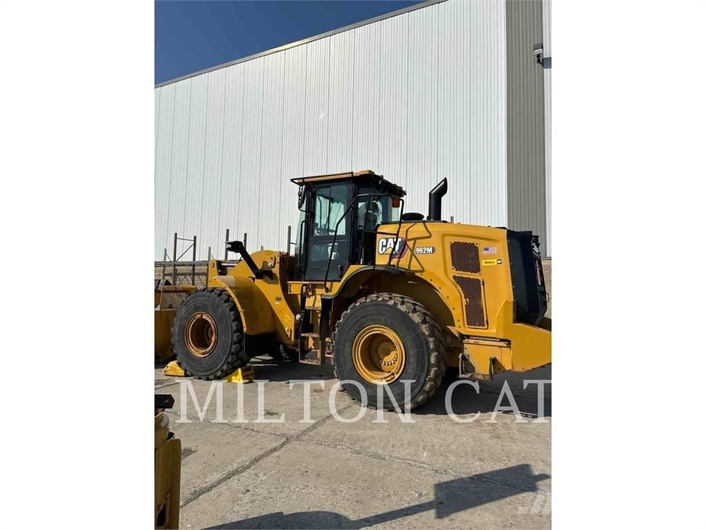 CAT 962M Naudoti ratiniai krautuvai