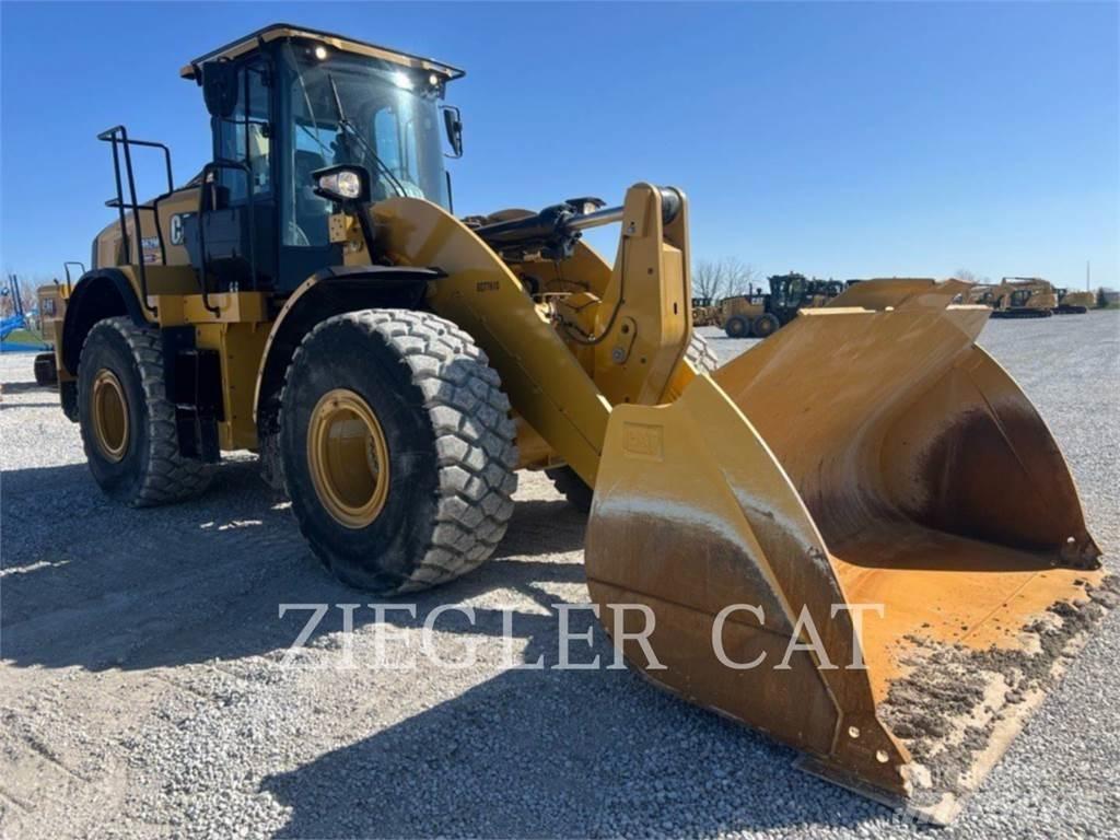 CAT 962M Naudoti ratiniai krautuvai