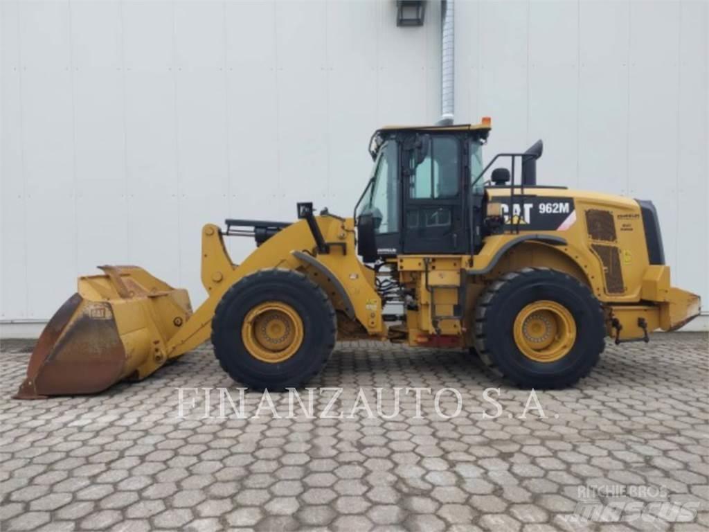 CAT 962M Naudoti ratiniai krautuvai