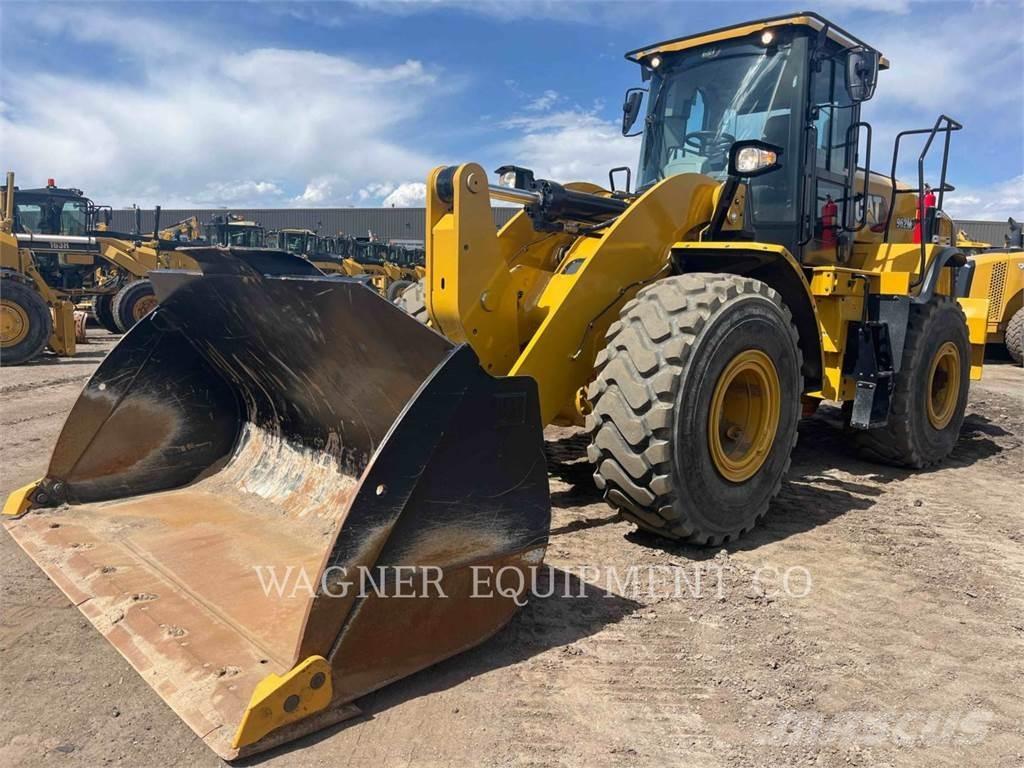 CAT 962M Naudoti ratiniai krautuvai