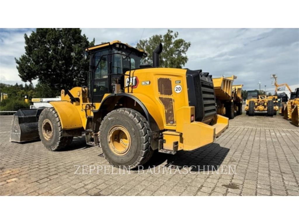 CAT 962M Naudoti ratiniai krautuvai