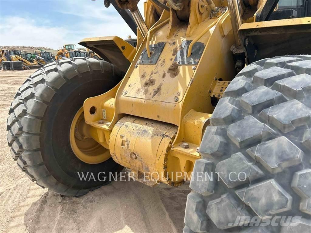 CAT 962M FC Naudoti ratiniai krautuvai