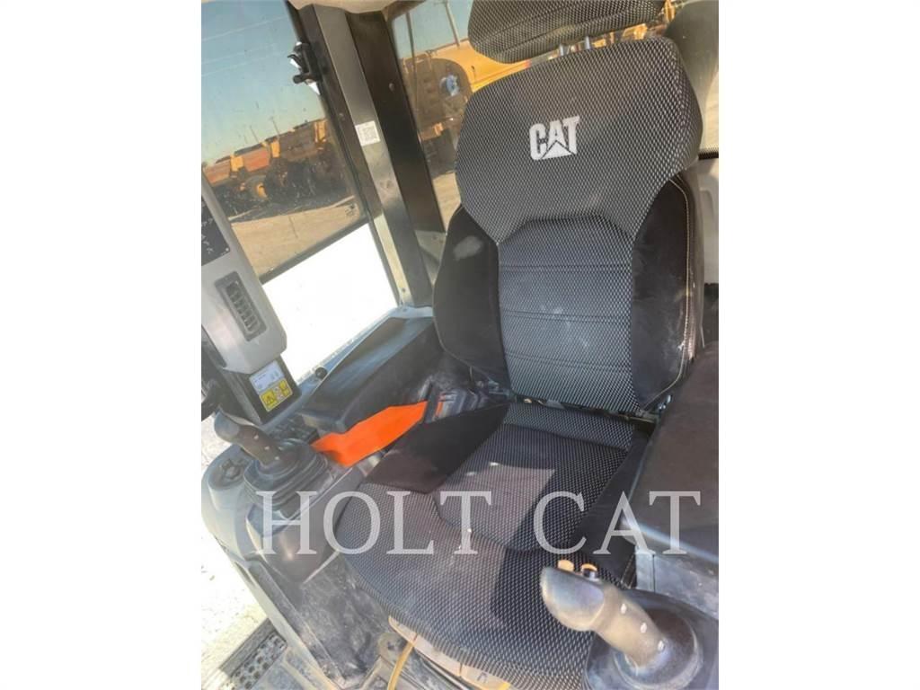 CAT 963 Vikšriniai krautuvai