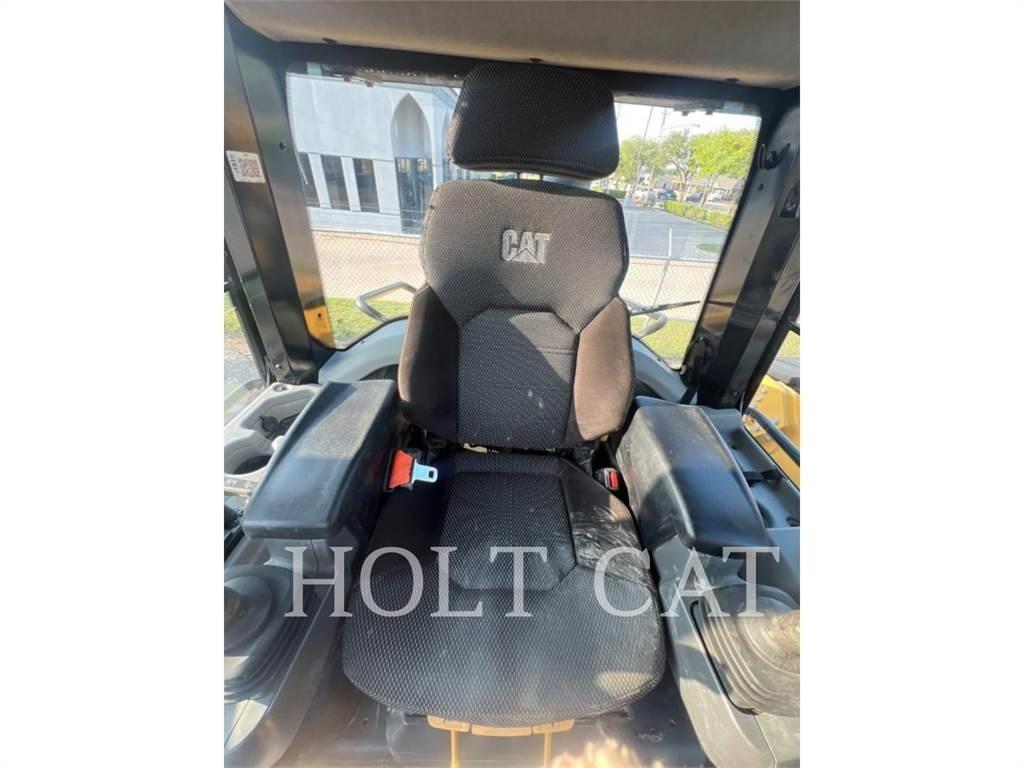CAT 963 Vikšriniai krautuvai