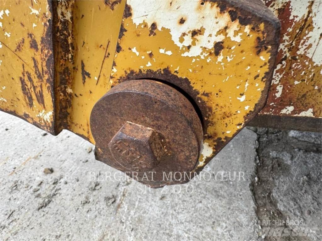 CAT 963C Vikšriniai krautuvai