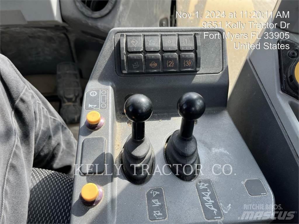 CAT 966 Naudoti ratiniai krautuvai