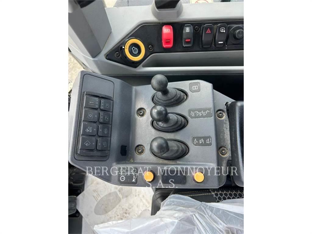 CAT 966 Naudoti ratiniai krautuvai