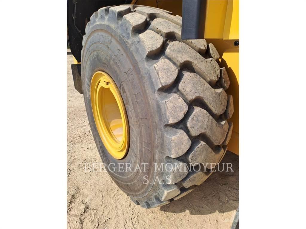 CAT 966 Naudoti ratiniai krautuvai
