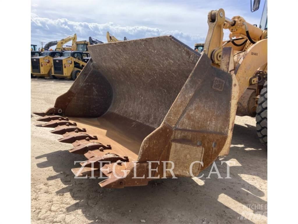 CAT 966G Naudoti ratiniai krautuvai