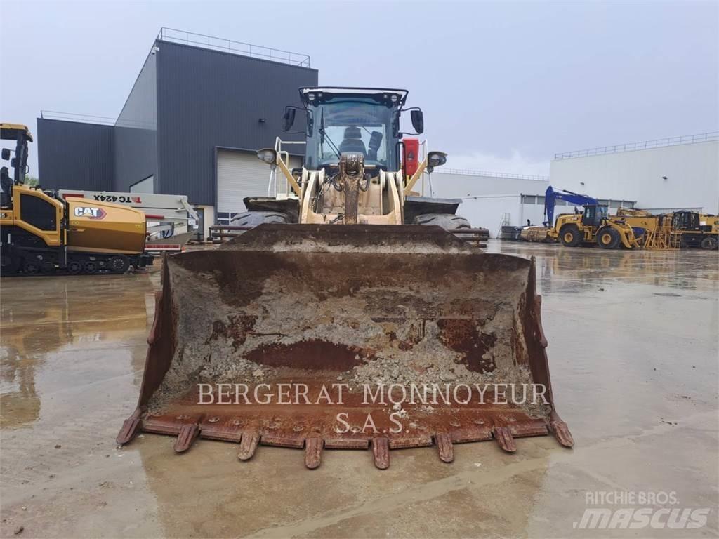 CAT 966M Naudoti ratiniai krautuvai