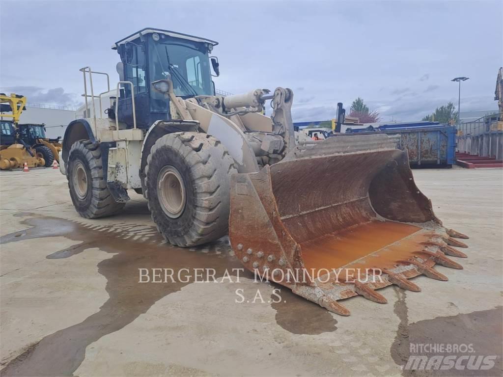 CAT 966M Naudoti ratiniai krautuvai