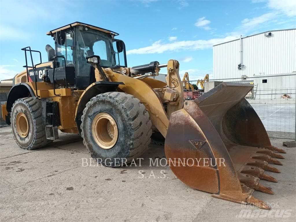 CAT 966M Naudoti ratiniai krautuvai